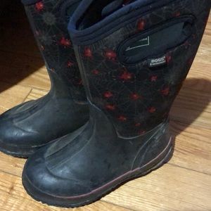 Bogs boys size 13